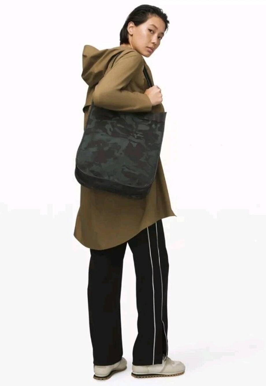 Lululemon Now and Always Tote Bag 15L Black Gray Camo